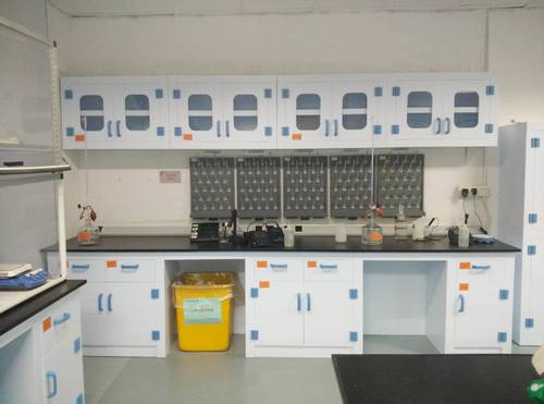 モンゴルのMr.Tar向けにカスタマイズされたPP実験室用家具