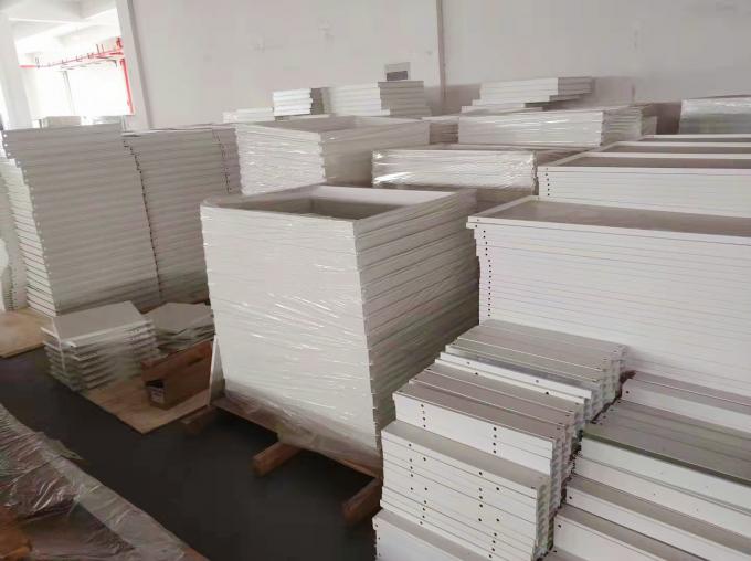 多目的貯蔵を用いるさびない鋼鉄実習指導のベンチ 7