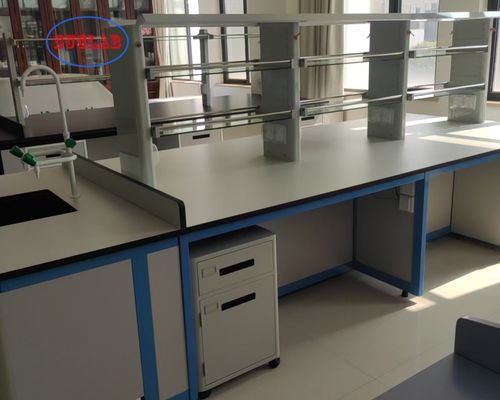 最新の企業ブログについて 化学実験室の家具の材質は何ですか？